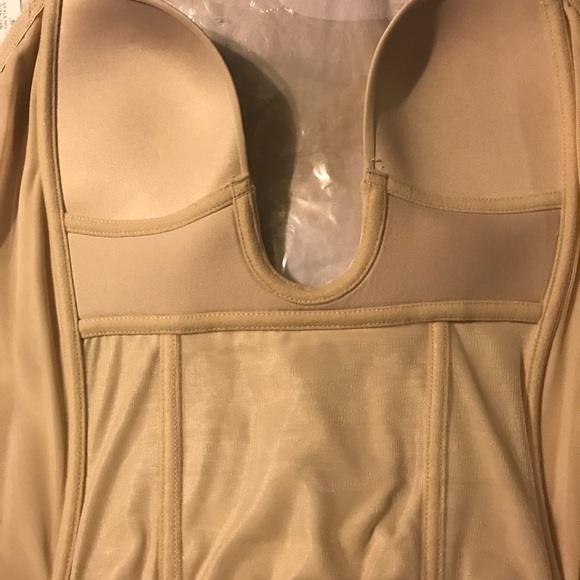 U Plunge Camisole - Picture 4 of 4